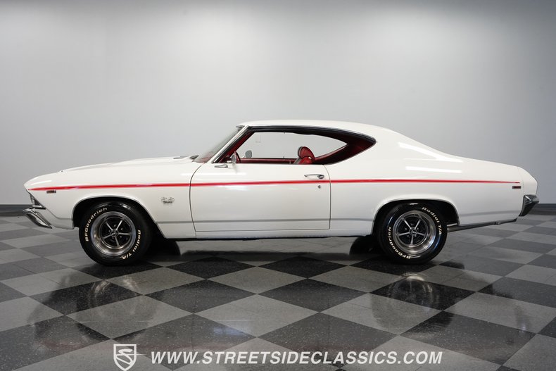 Unknown-Chevelle-1969-White-Red-4