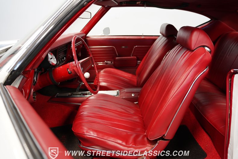Unknown-Chevelle-1969-White-Red-41