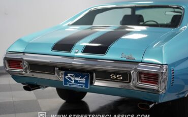 Unknown-Chevelle-1970-Astro-Blue-Black-10