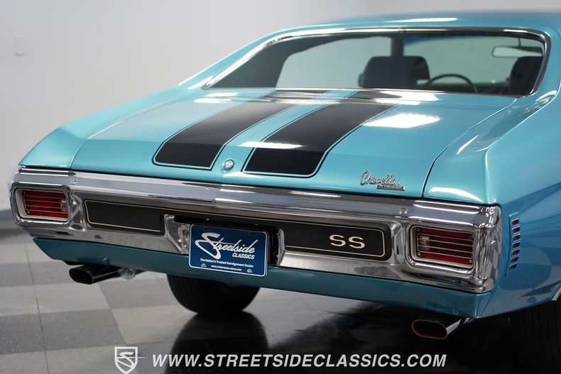 Unknown-Chevelle-1970-Astro-Blue-Black-10