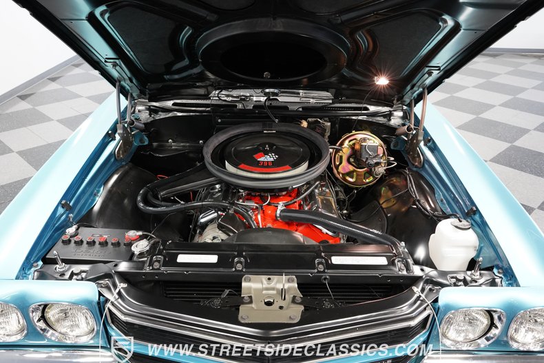 Unknown-Chevelle-1970-Astro-Blue-Black-2