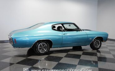 Unknown-Chevelle-1970-Astro-Blue-Black-21