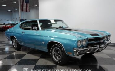 Unknown-Chevelle-1970-Astro-Blue-Black-24