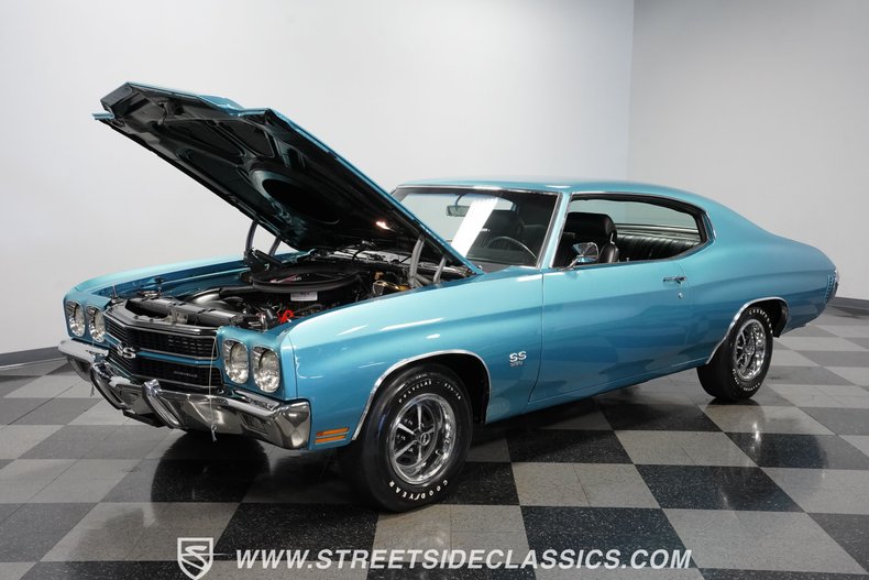 Unknown-Chevelle-1970-Astro-Blue-Black-36