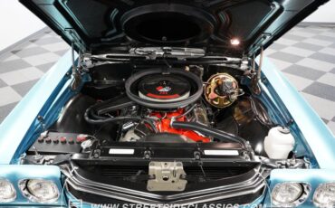 Unknown-Chevelle-1970-Astro-Blue-Black-38
