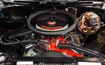Unknown-Chevelle-1970-Astro-Blue-Black-39
