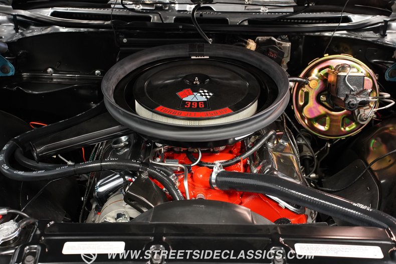 Unknown-Chevelle-1970-Astro-Blue-Black-39