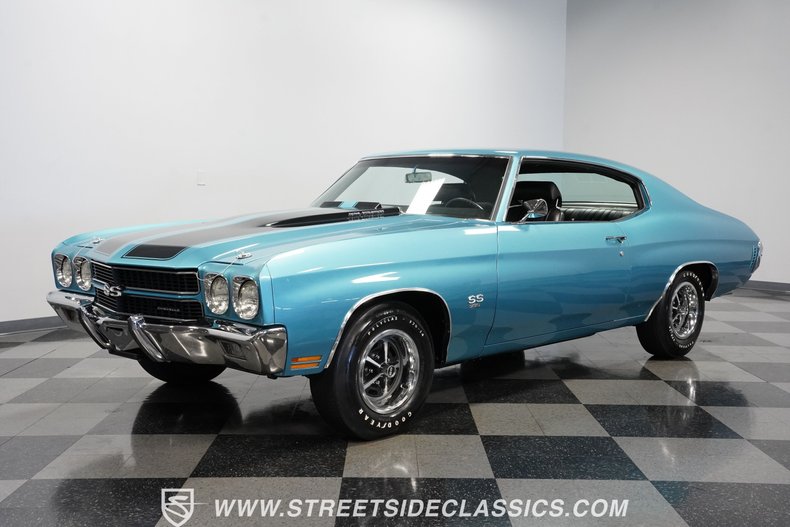 Unknown-Chevelle-1970-Astro-Blue-Black-4