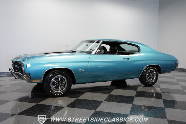 Unknown-Chevelle-1970-Astro-Blue-Black-5