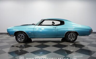 Unknown-Chevelle-1970-Astro-Blue-Black-6