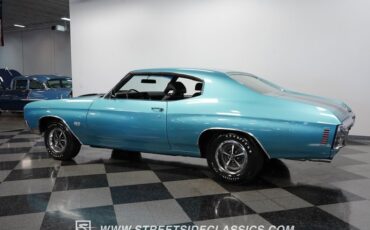 Unknown-Chevelle-1970-Astro-Blue-Black-7