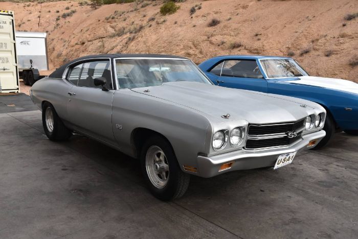 Unknown-Chevelle-1970-Autumn-GoldBlack-St-Black-16