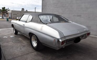 Unknown-Chevelle-1970-Autumn-GoldBlack-St-Black-19