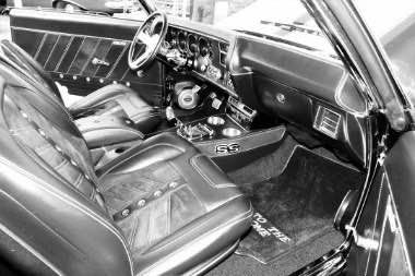 Unknown-Chevelle-1970-BlackWhite-Stripes-Black-10
