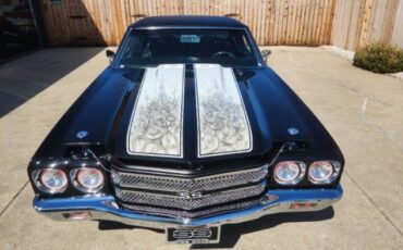 Unknown-Chevelle-1970-BlackWhite-Stripes-Black-16