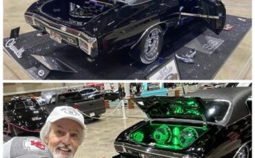 Unknown-Chevelle-1970-BlackWhite-Stripes-Black-3
