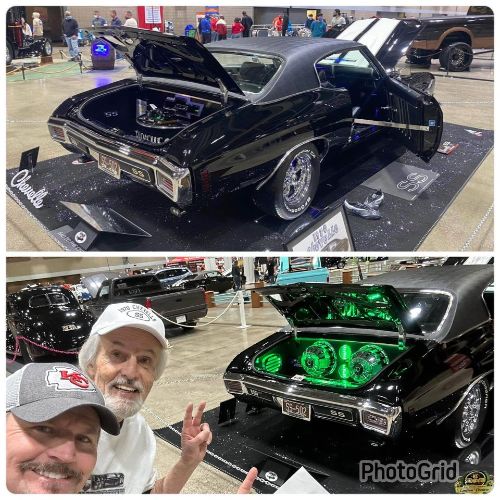 Unknown-Chevelle-1970-BlackWhite-Stripes-Black-3