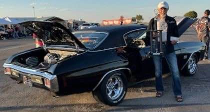 Unknown-Chevelle-1970-BlackWhite-Stripes-Black-6
