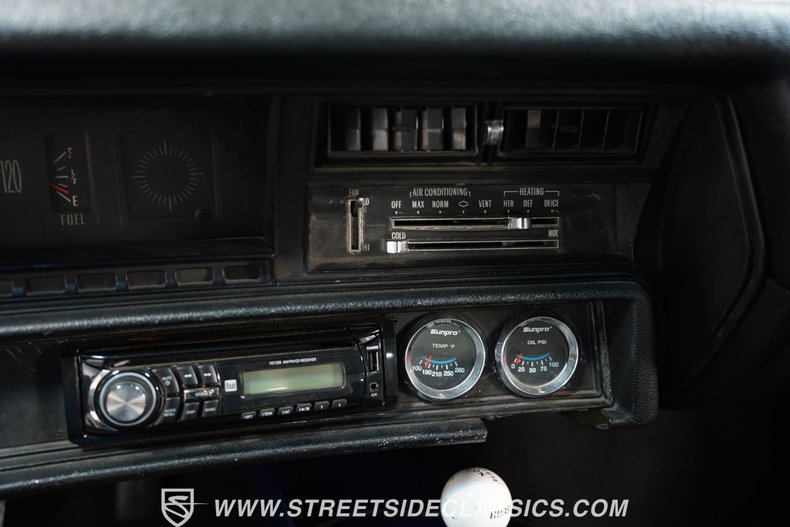Unknown-Chevelle-1970-Blue-Metallic-Black-34