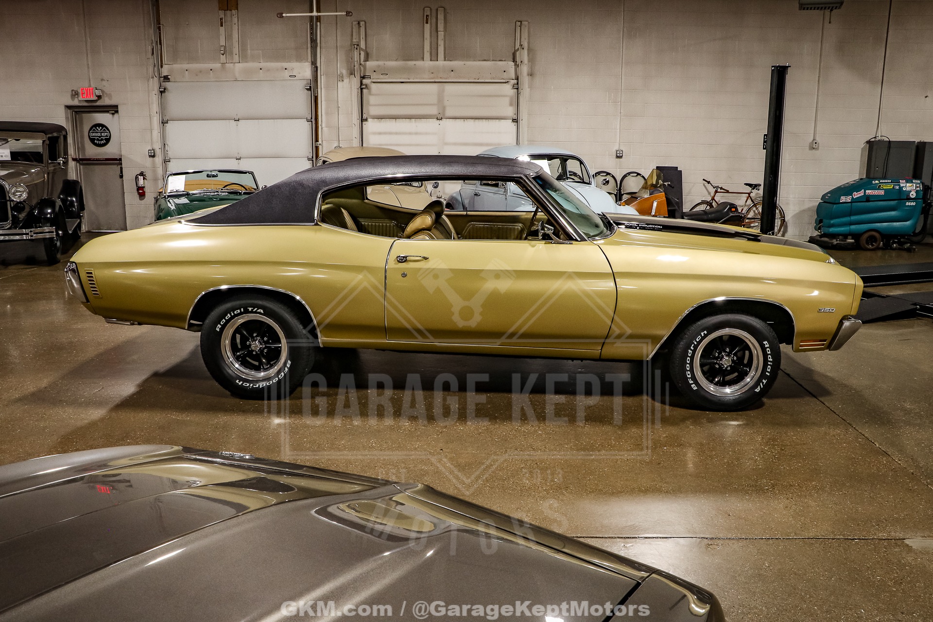 Unknown-Chevelle-1970-Champagne-Gold-Gold-13