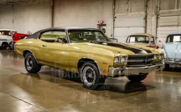 Unknown-Chevelle-1970-Champagne-Gold-Gold-18