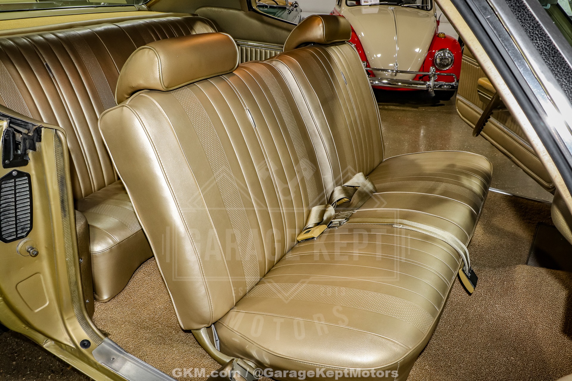 Unknown-Chevelle-1970-Champagne-Gold-Gold-3