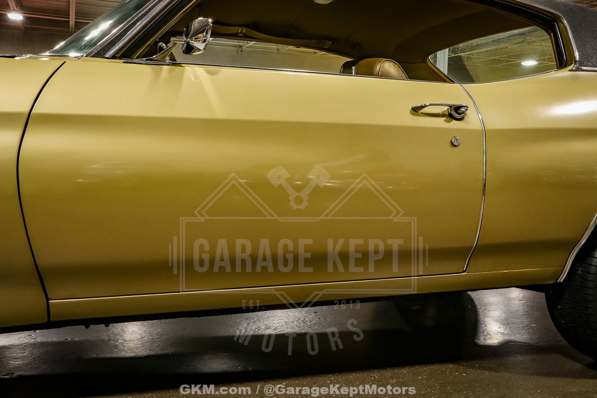 Unknown-Chevelle-1970-Champagne-Gold-Gold-38