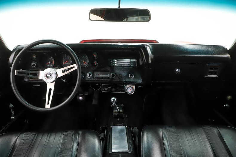 Unknown-Chevelle-1970-Cranberry-Red-Black-22