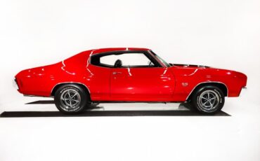 Unknown-Chevelle-1970-Cranberry-Red-Black-27