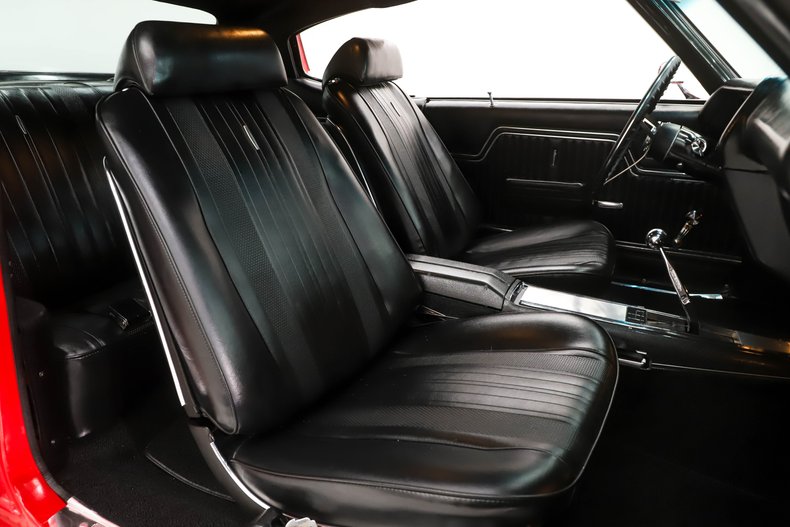 Unknown-Chevelle-1970-Cranberry-Red-Black-30