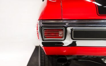 Unknown-Chevelle-1970-Cranberry-Red-Black-36