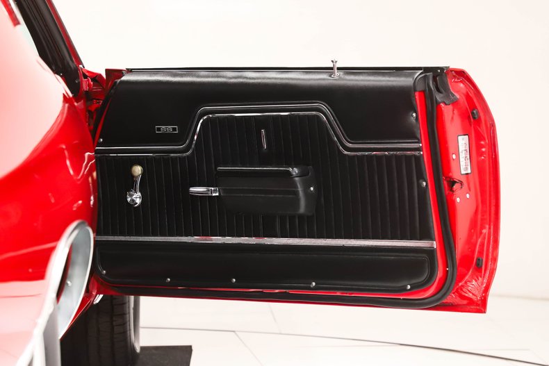 Unknown-Chevelle-1970-Cranberry-Red-Black-4