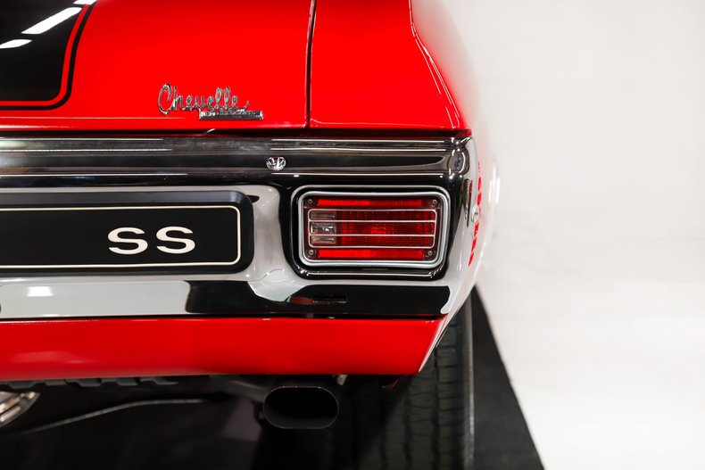 Unknown-Chevelle-1970-Cranberry-Red-Black-46