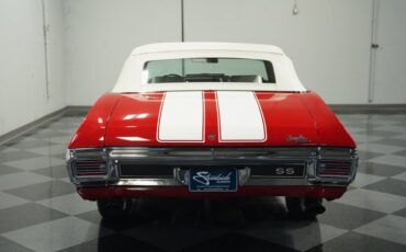 Unknown-Chevelle-1970-Cranberry-Red-White-14