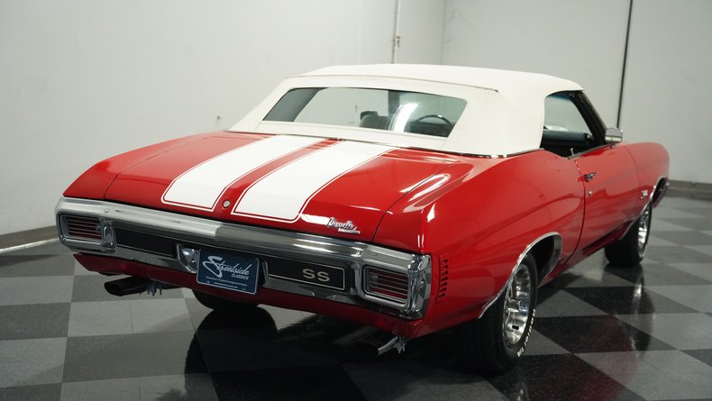 Unknown-Chevelle-1970-Cranberry-Red-White-15