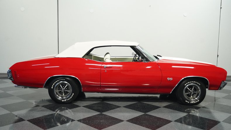 Unknown-Chevelle-1970-Cranberry-Red-White-17