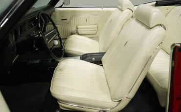 Unknown-Chevelle-1970-Cranberry-Red-White-2