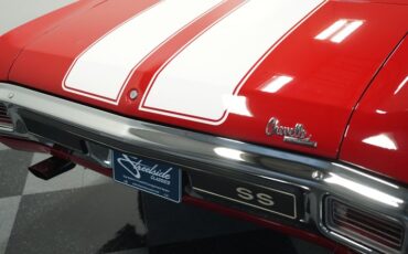Unknown-Chevelle-1970-Cranberry-Red-White-27