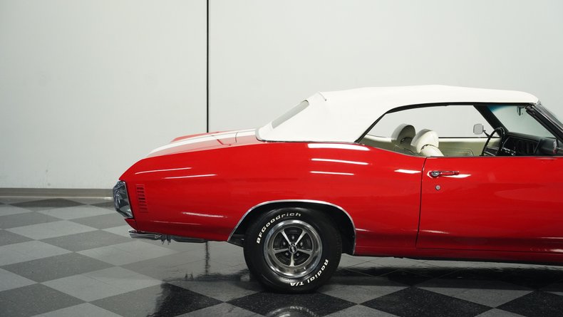 Unknown-Chevelle-1970-Cranberry-Red-White-28