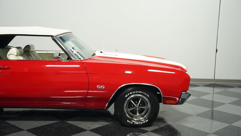 Unknown-Chevelle-1970-Cranberry-Red-White-29