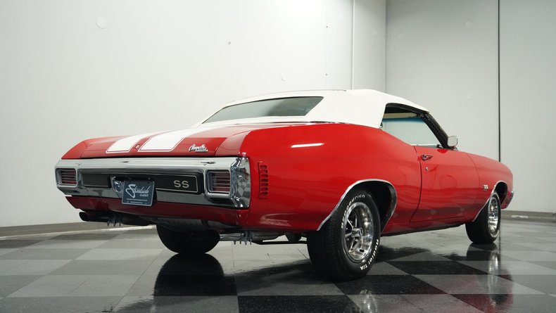 Unknown-Chevelle-1970-Cranberry-Red-White-40
