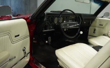 Unknown-Chevelle-1970-Cranberry-Red-White-9