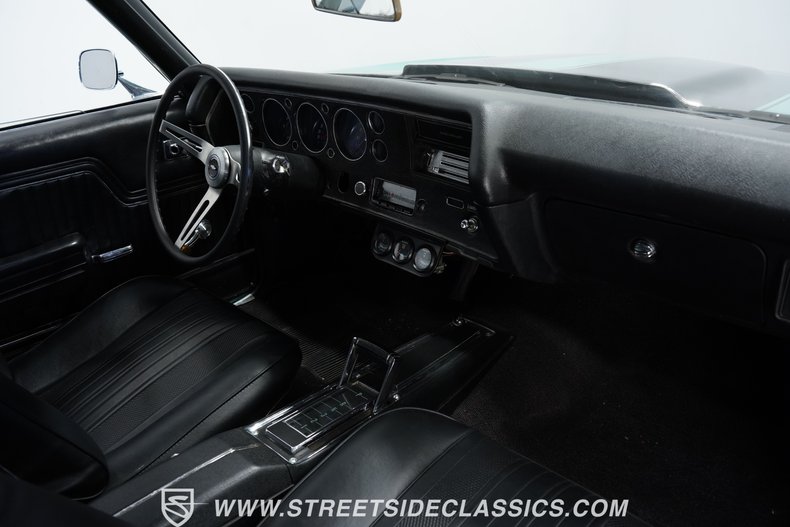 Unknown-Chevelle-1970-Misty-Turquoise-Black-16