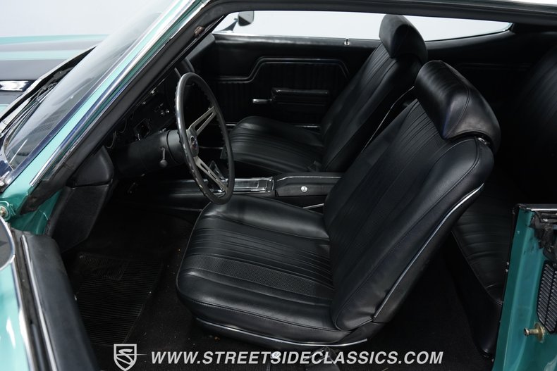 Unknown-Chevelle-1970-Misty-Turquoise-Black-2
