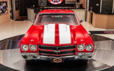 Unknown-Chevelle-1970-Red-Red-14