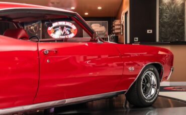 Unknown-Chevelle-1970-Red-Red-24