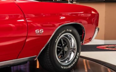 Unknown-Chevelle-1970-Red-Red-25