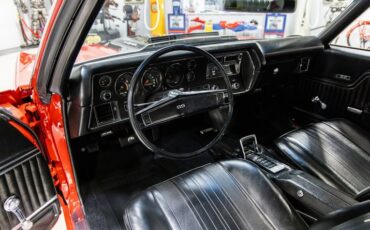 Unknown-Chevelle-1970-Red-w-Black-Black-4