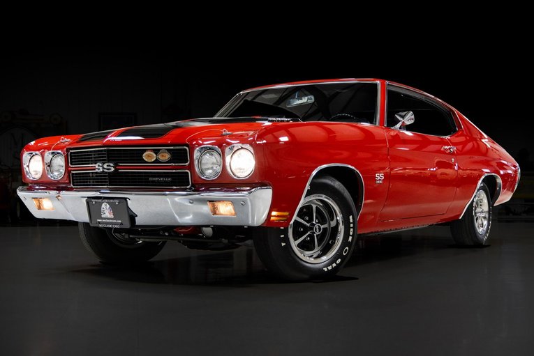 Unknown-Chevelle-1970-Red-w-Black-Black-9