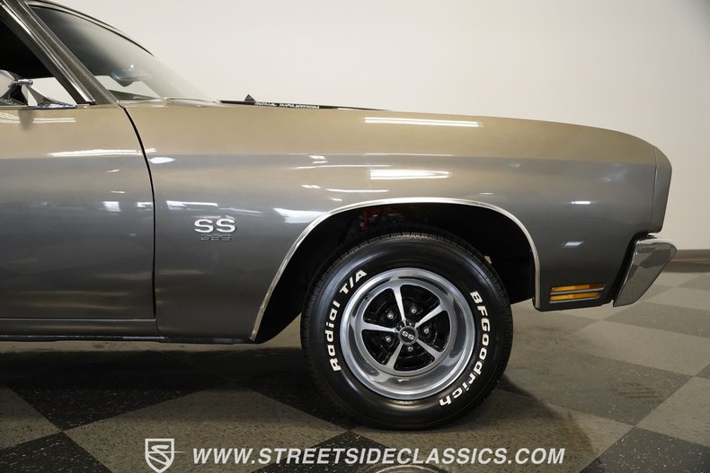 Unknown-Chevelle-1970-Shadow-Gray-Black-31